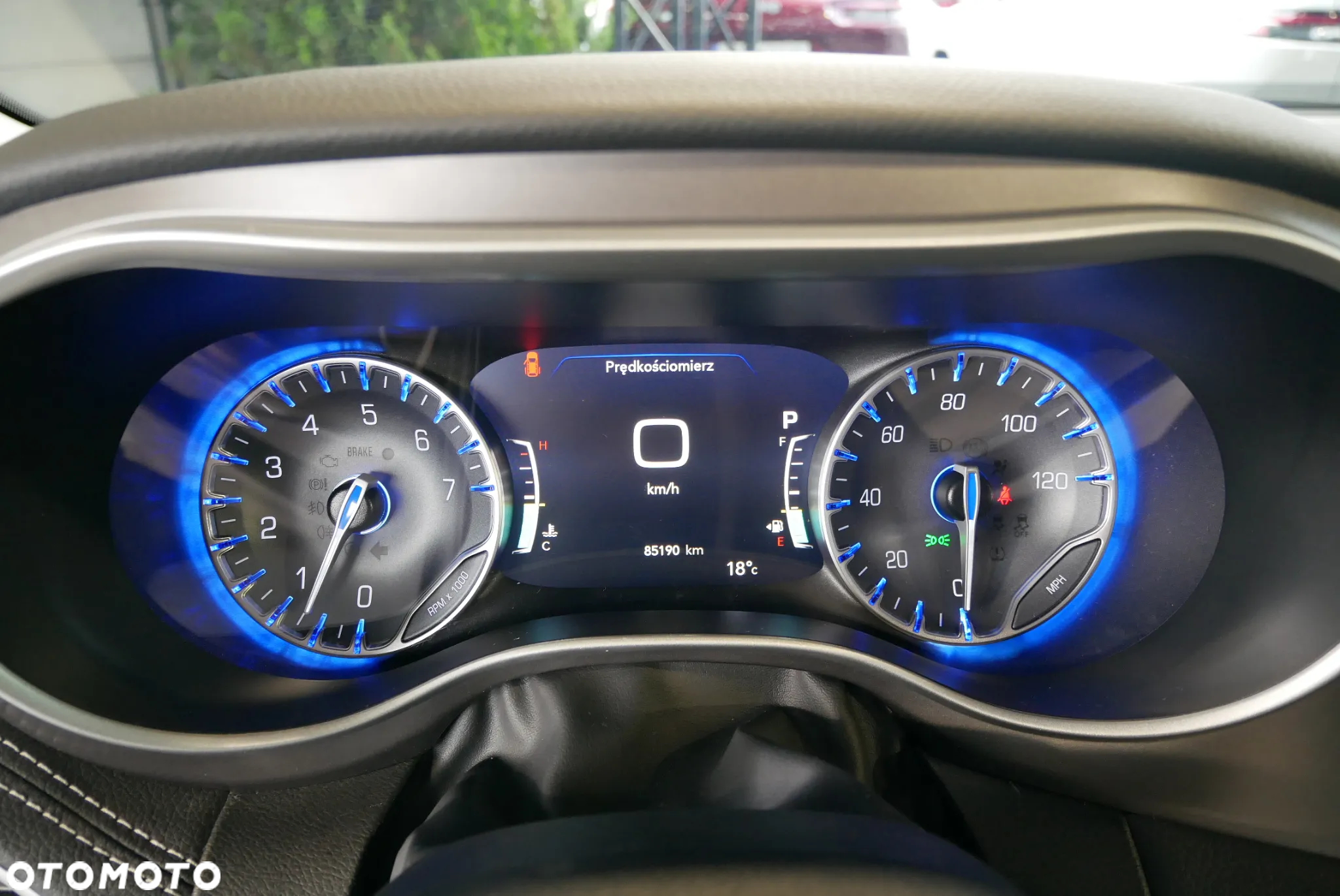 Chrysler Pacifica - 21