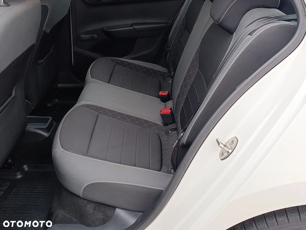 Skoda Fabia 1.0 Ambition - 15