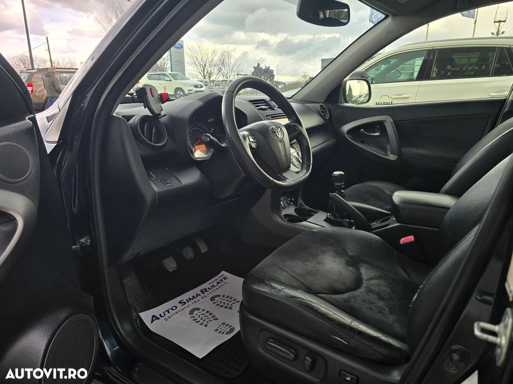 Toyota RAV4 - 17