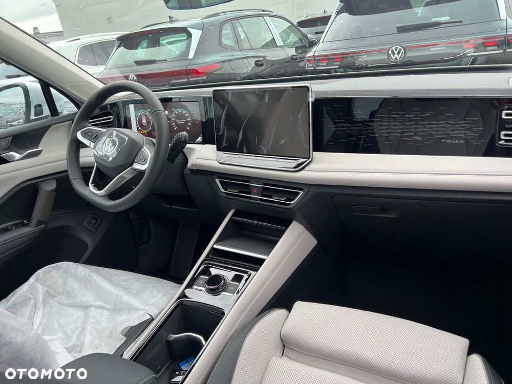 Volkswagen Tiguan 2.0 TSI 4Mot Elegance DSG - 9