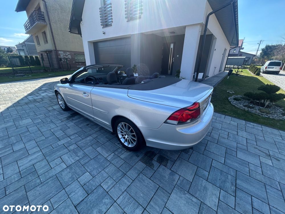 Volvo C70 2.0D Kinetic - 10