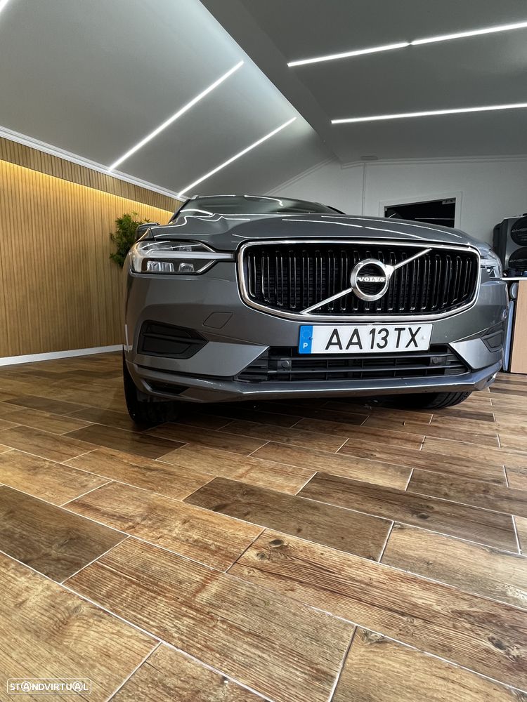 Volvo XC 40 2.0 D3 Momentum Plus - 55