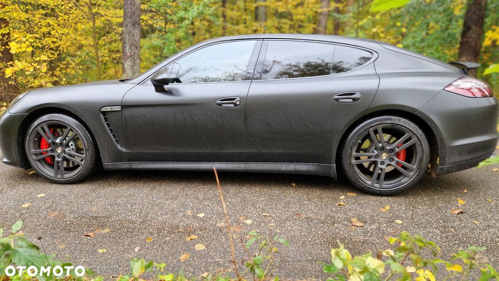 Porsche Panamera GTS - 11