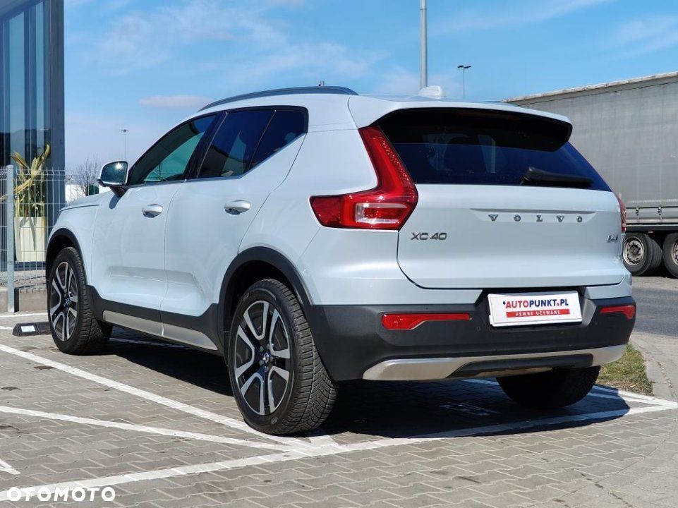 Volvo XC 40 - 6