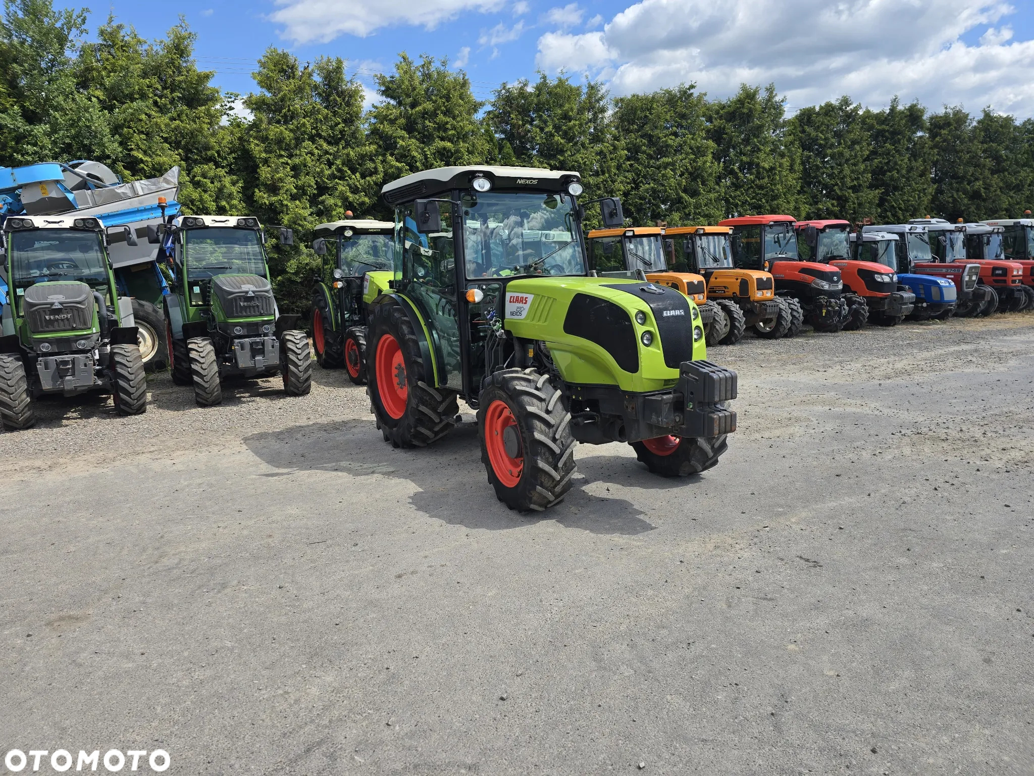 Claas Nexos 230F - 6