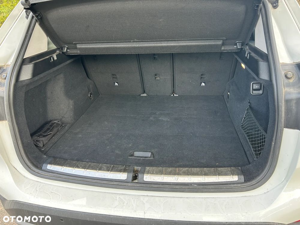 BMW X1 sDrive18d xLine - 18