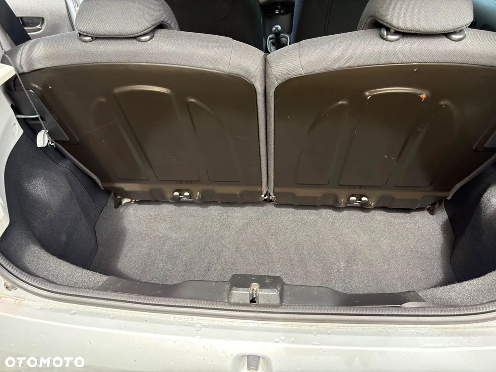 Peugeot 108 - 10