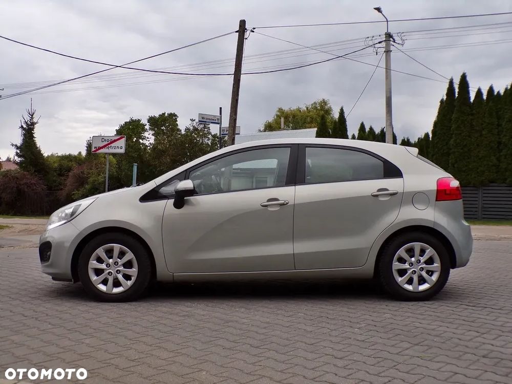 Kia Rio 1.1 CRDI Attract - 8