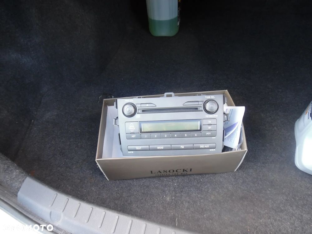 Toyota Corolla 1.6 2010 - 6