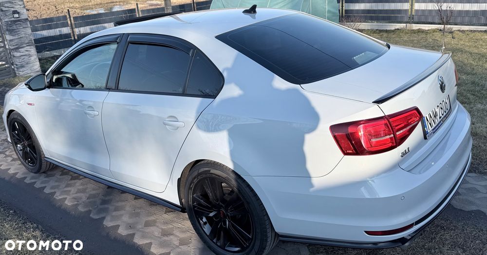 Volkswagen Jetta - 18