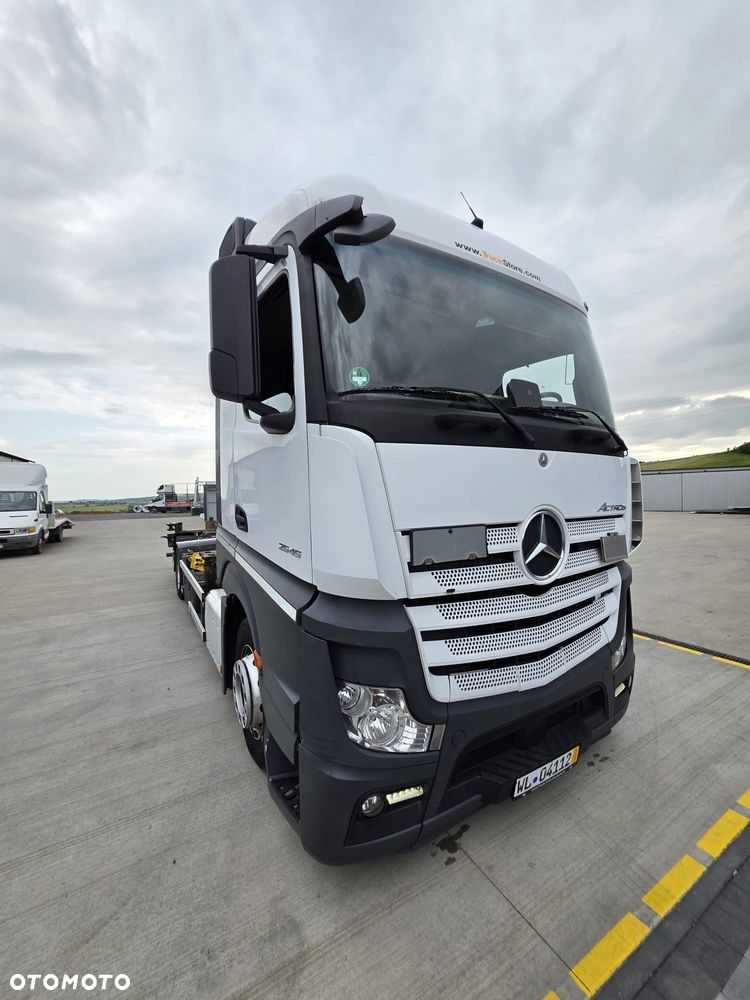 Mercedes-Benz ACTROS - 2