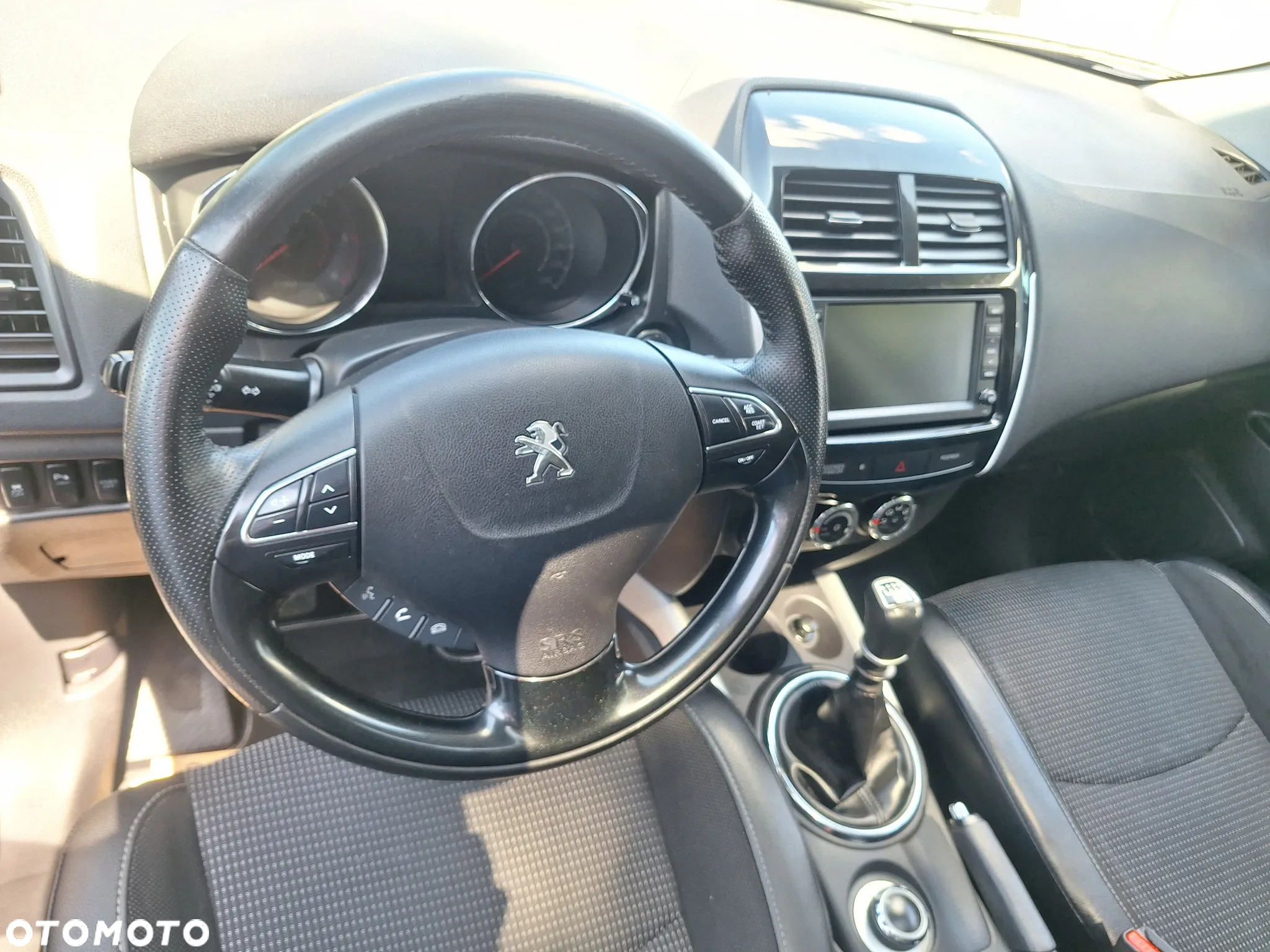 Peugeot 4008 HDI FAP 150 Stop & Start Allure - 26