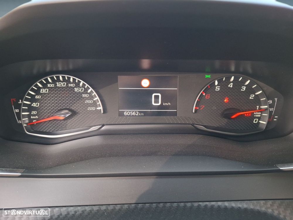 Peugeot 2008 1.2 PureTech Active Pack - 18