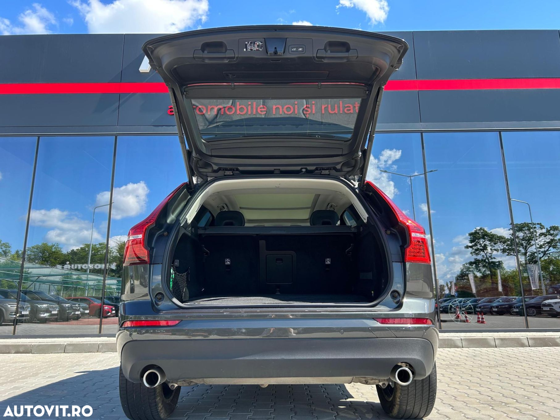 Volvo XC 60 T8 Twin Engine AWD Geartronic Momentum - 7