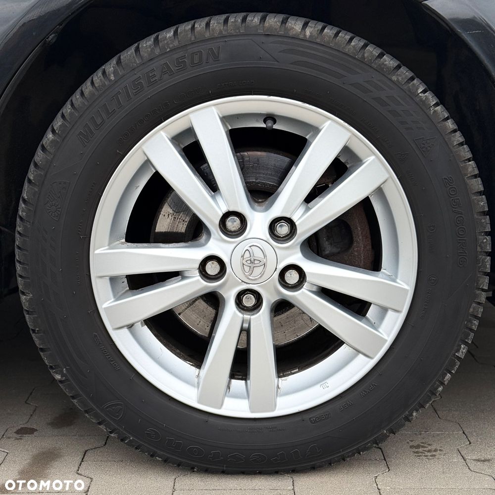 Toyota Avensis 2.0 D-4D Sol - 16