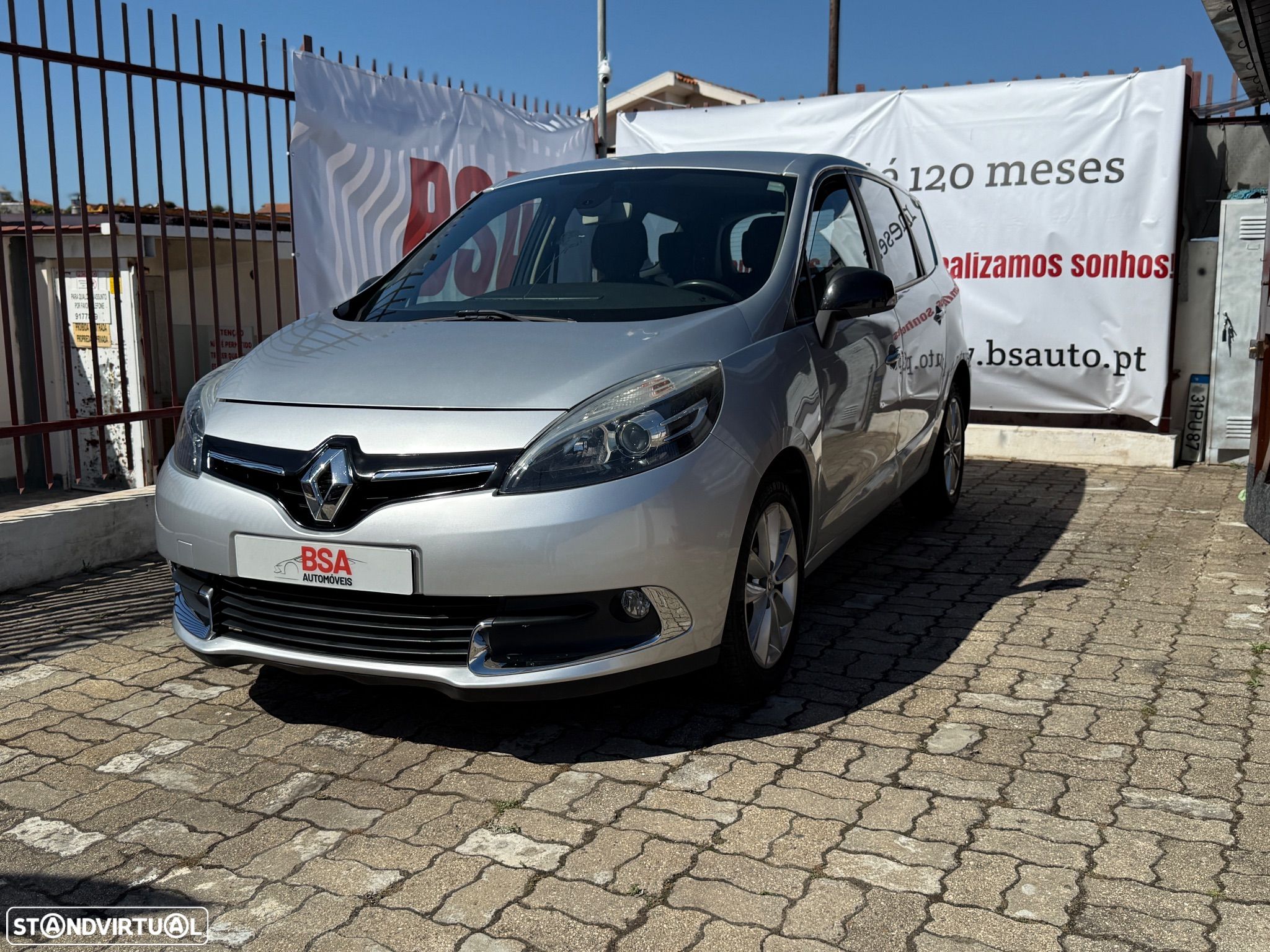 Renault Scénic 1.5 dCi Dynamique S - 1