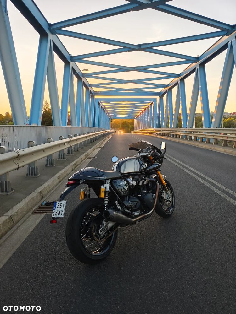 Triumph Thruxton - 17
