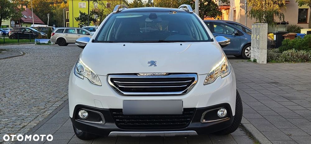 Peugeot 2008 1.2 Pure Tech Style S&S - 5