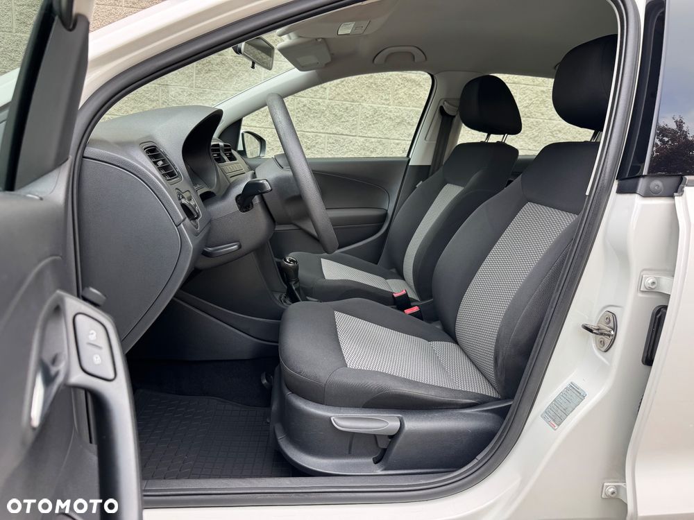 Volkswagen Polo 1.4 16V Trendline - 10