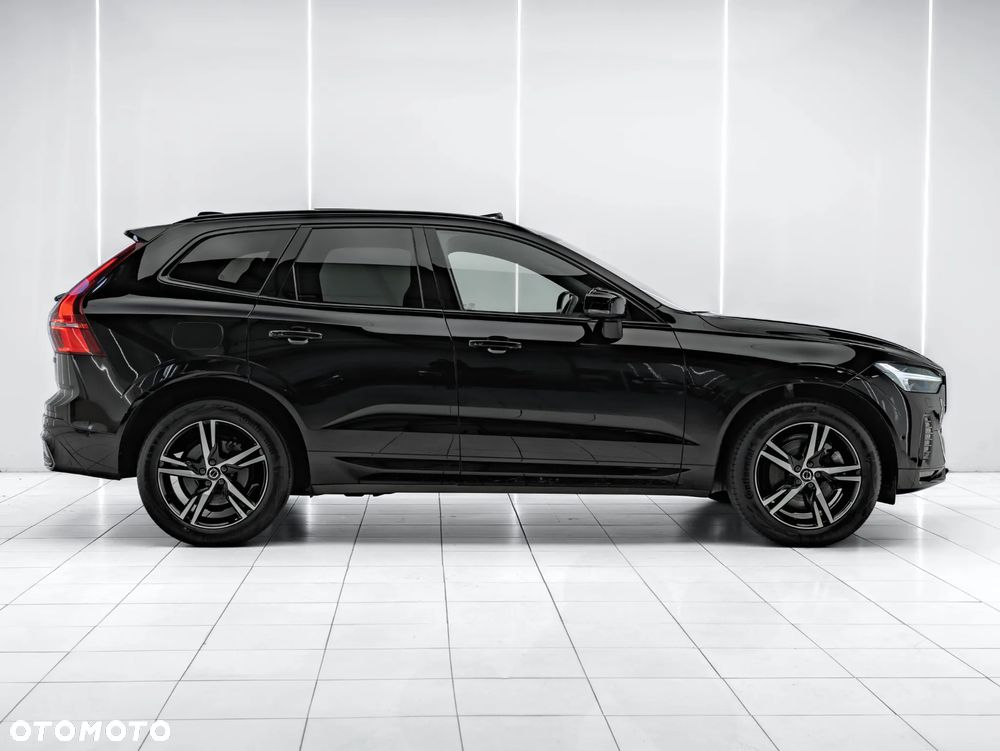 Volvo XC 60 B4 D AWD Plus Dark - 8