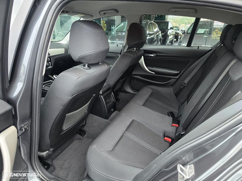 BMW 116 d Line Urban - 16