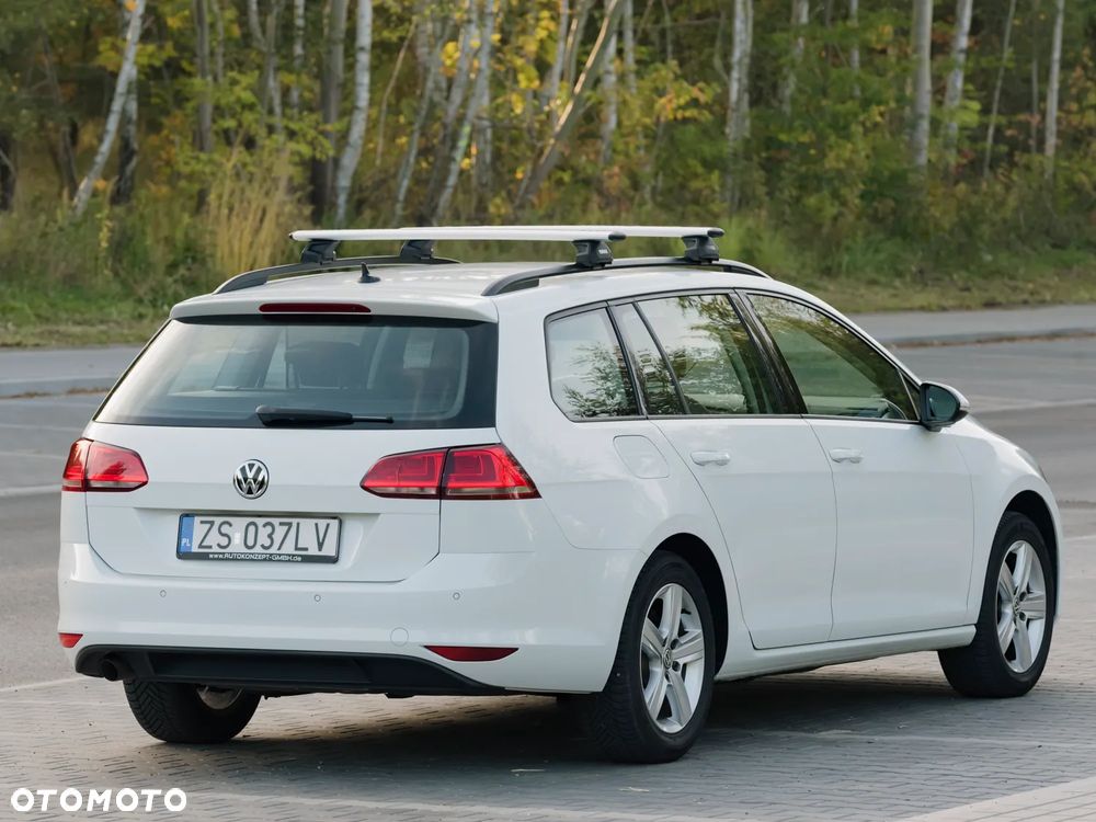 Volkswagen Golf - 5