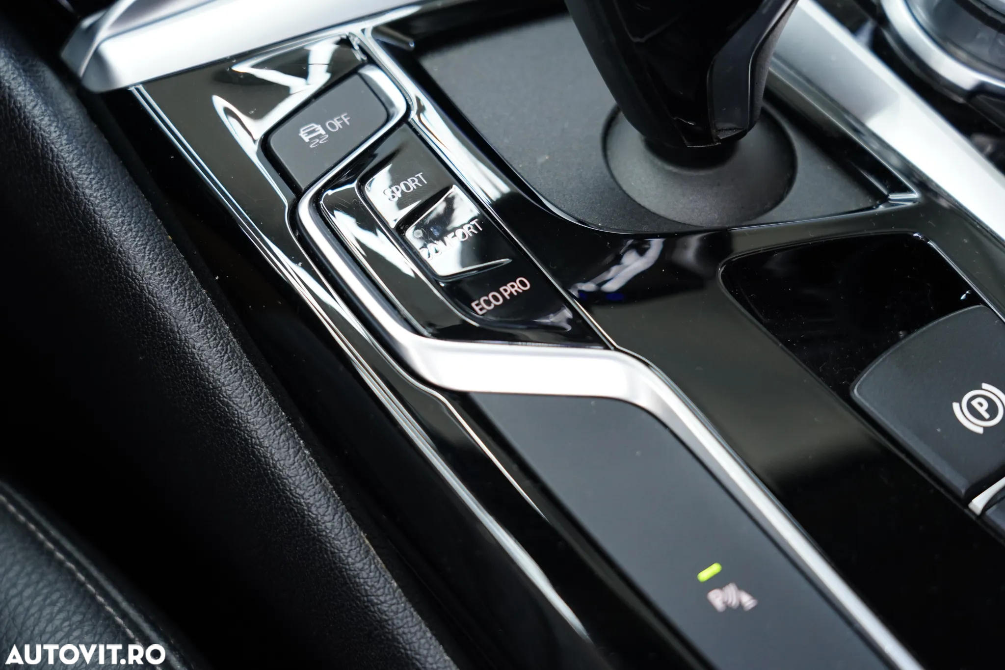 BMW Seria 5 520d AT - 12