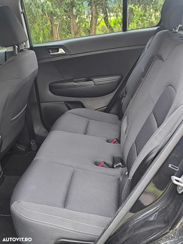 Kia Sportage 2.0 DSL MT 4x4 PREMIUM - 18