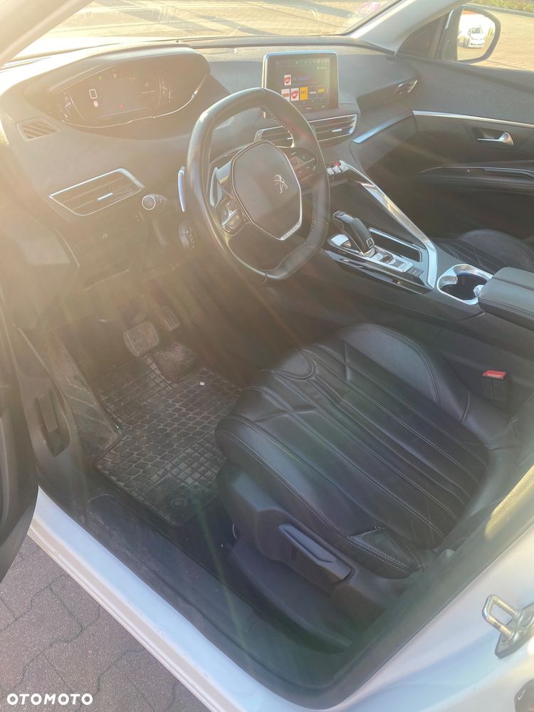 Peugeot 5008 PureTech 130 EAT6 Allure - 7