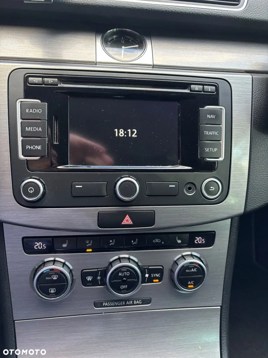 Volkswagen Passat Variant 2.0 TDI BlueMotion Technology Comfortline - 11