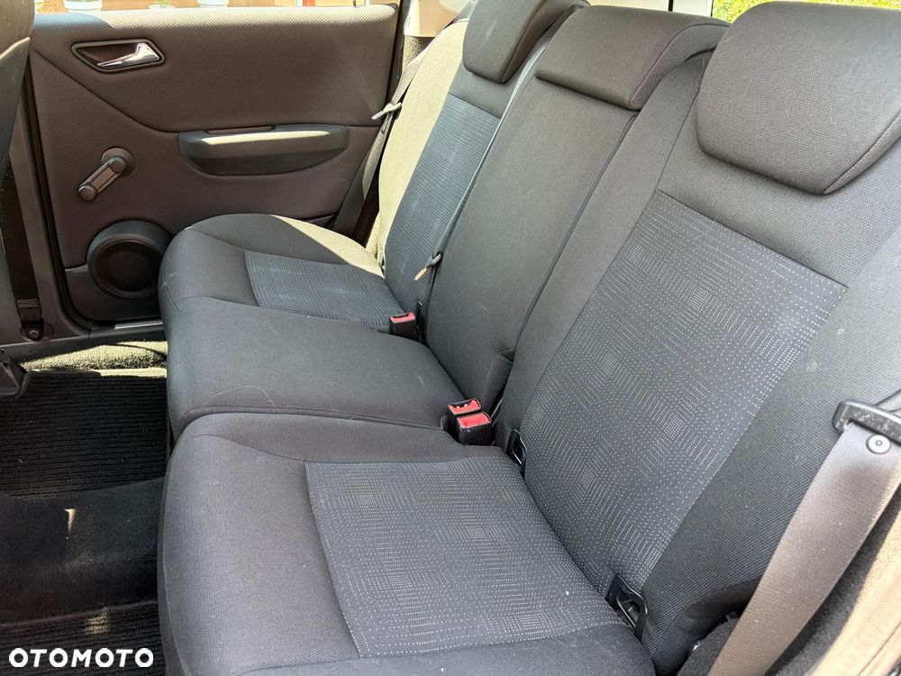 Mercedes-Benz Klasa A 160 BlueEFFICIENCY Avantgarde - 13
