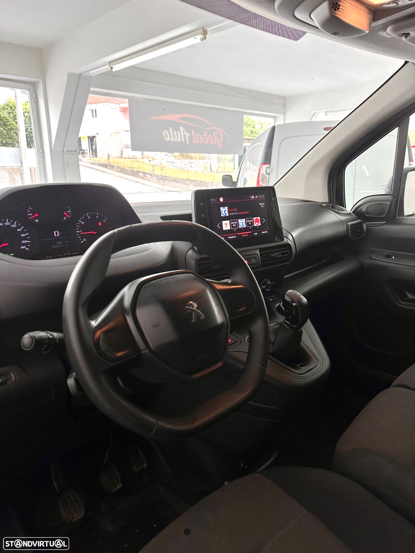Peugeot Partner 1.5 BlueHDi 100 L2 EHZ Cabine Dupla - 12