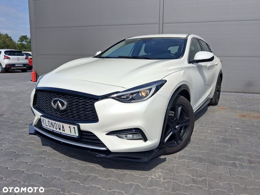 Infiniti Q30 1.5d Premium - 2
