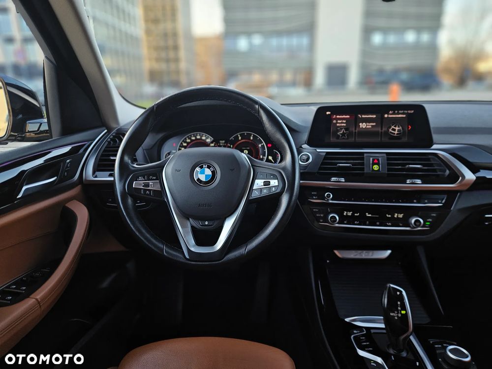 BMW X3 xDrive20d Luxury Line - 35