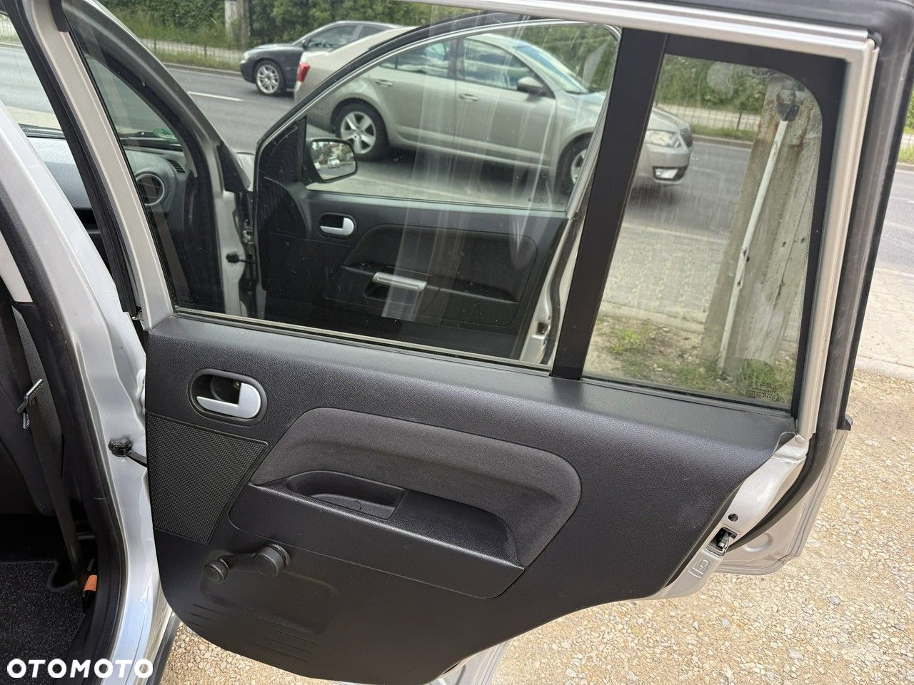 Ford Fusion - 23