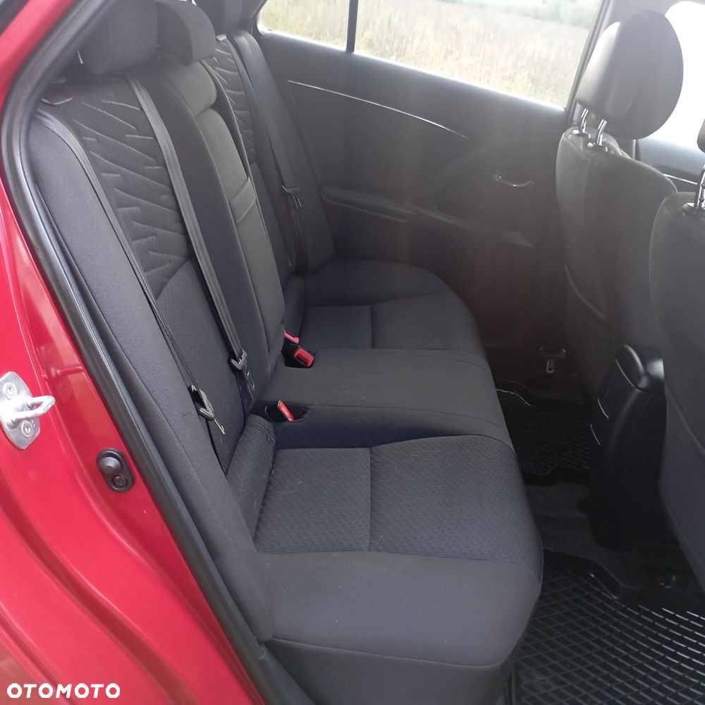 Toyota Avensis 2.2 D-CAT 2010 - 21