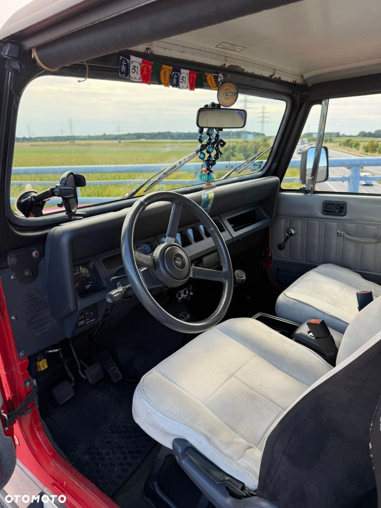 Jeep Wrangler - 7