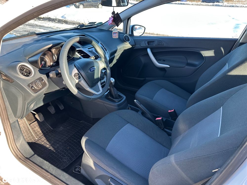 Ford Fiesta 1.25 Ambiente EU5 - 5