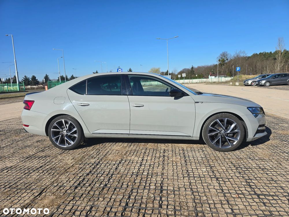 Skoda Superb 1.5 TSI Sportline DSG - 2