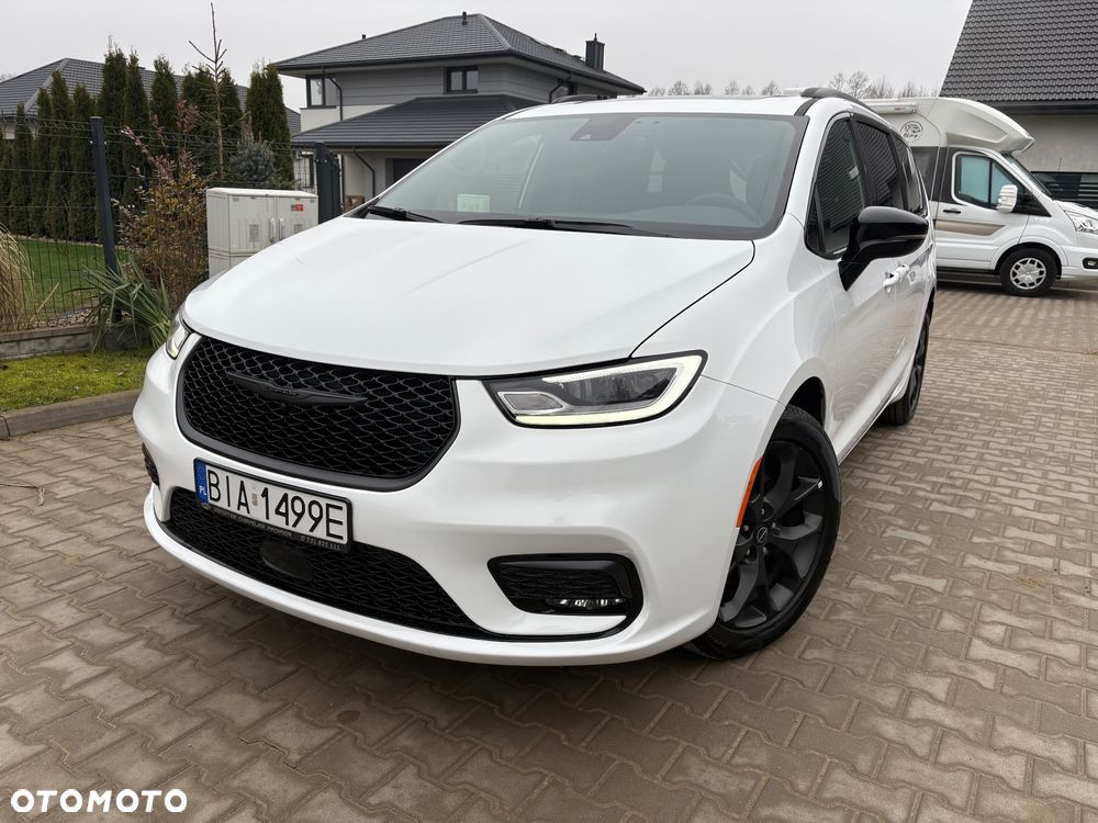 Chrysler Pacifica - 14