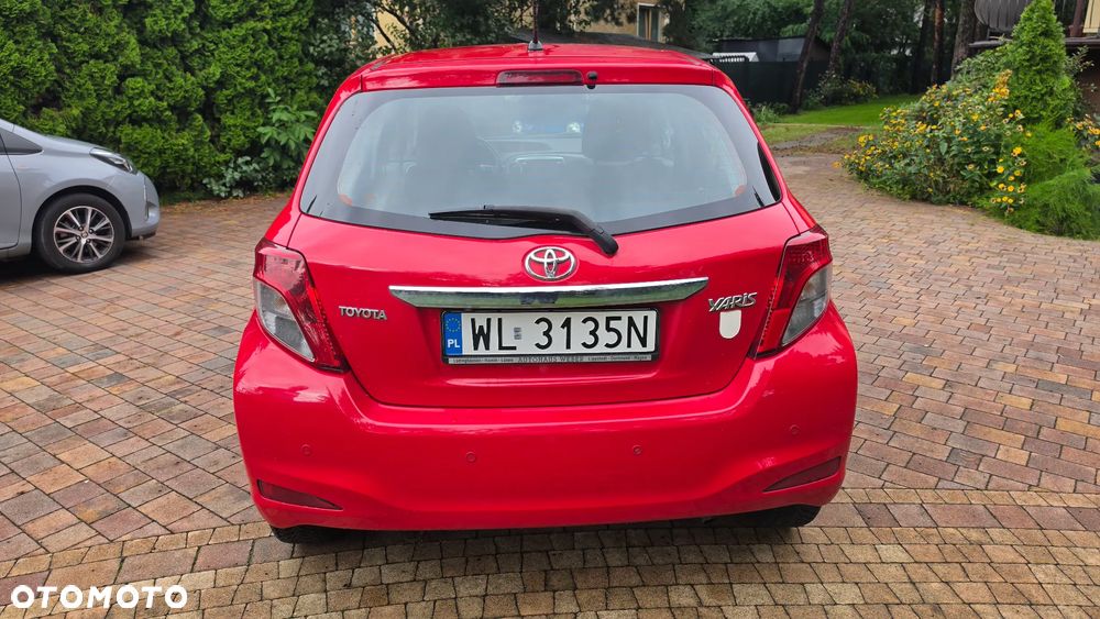Toyota Yaris 2012 photo 3