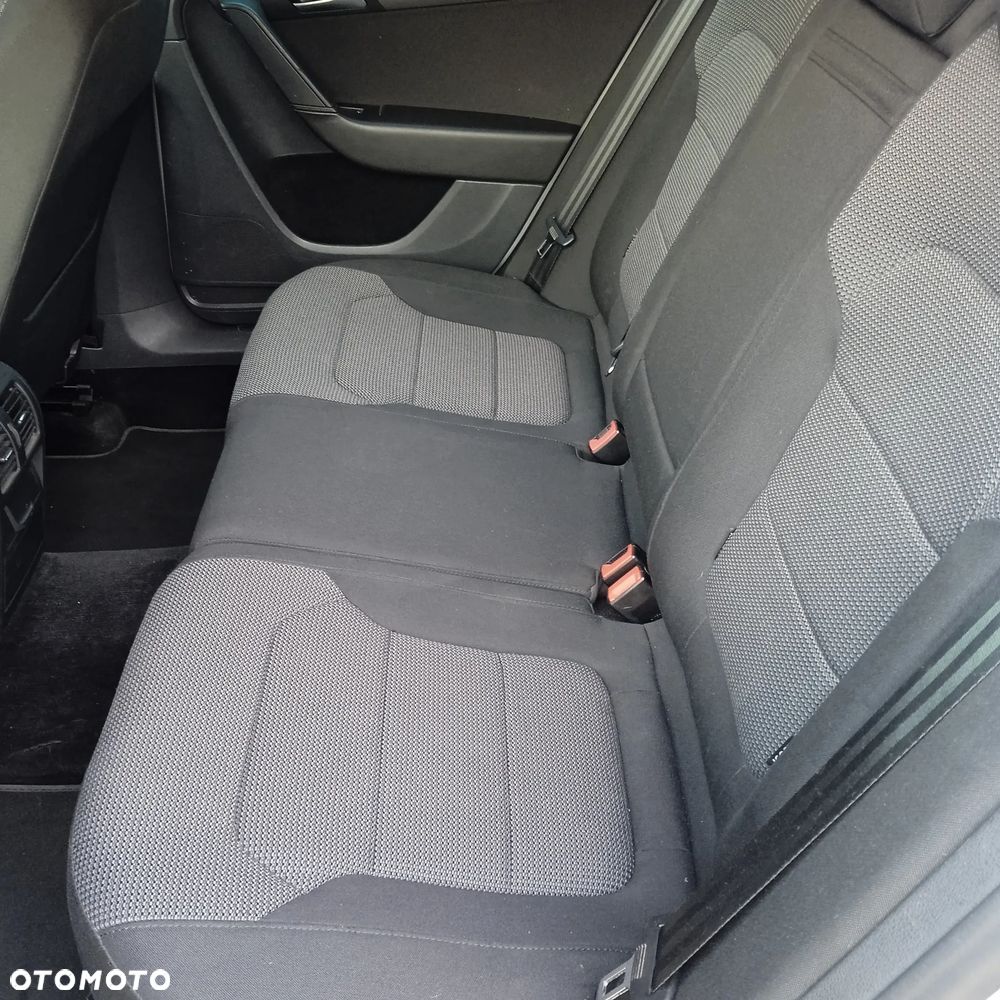 Volkswagen Passat 2.0 TDI Comfortline - 15
