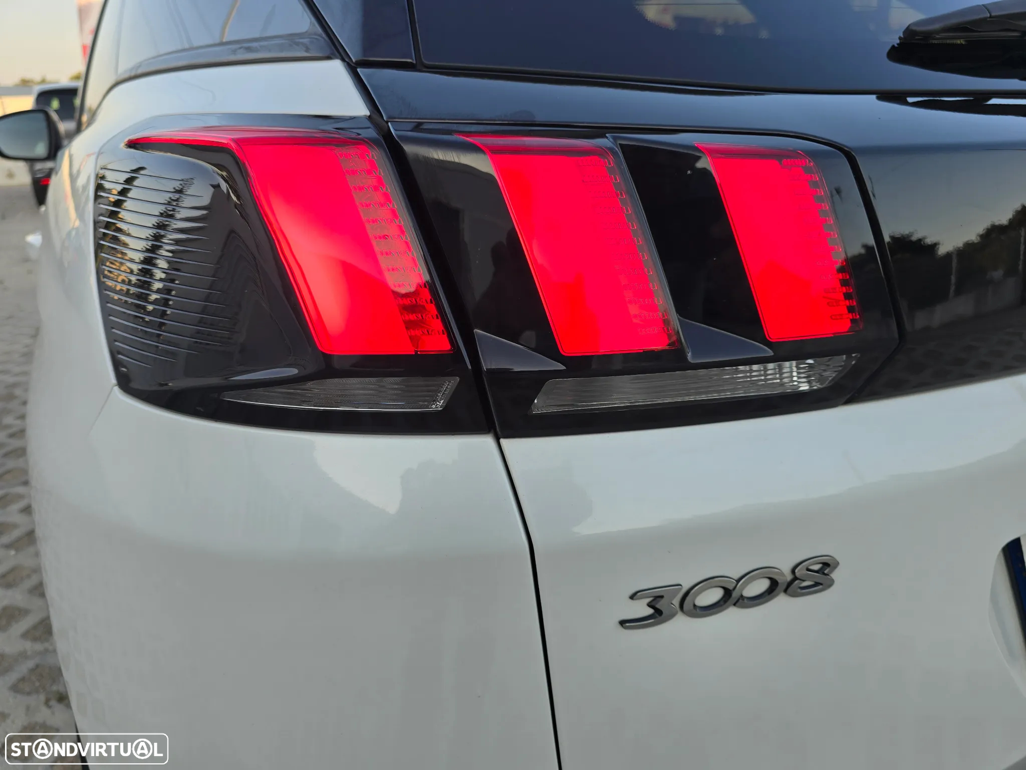 Peugeot 3008 1.6 BlueHDi Allure EAT6 - 17