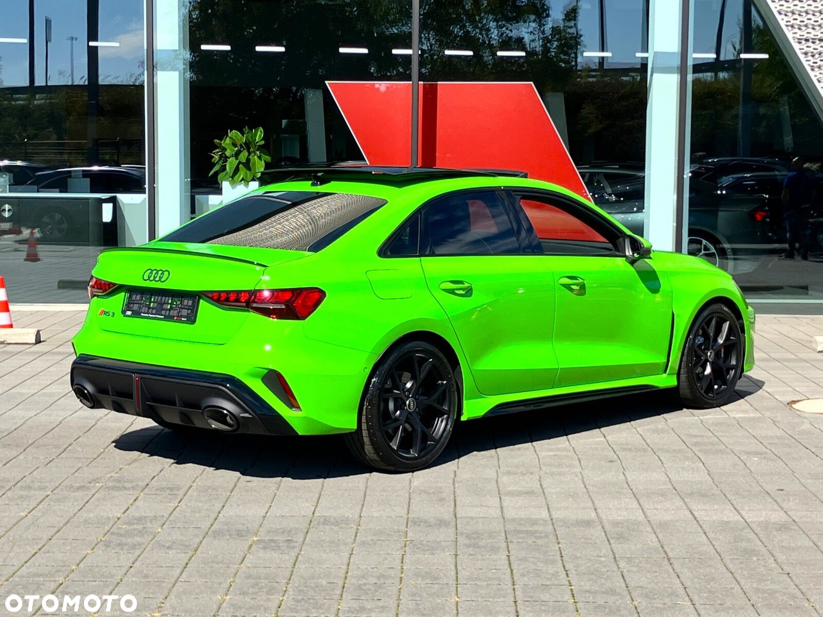 Audi RS3 Limousine - 10