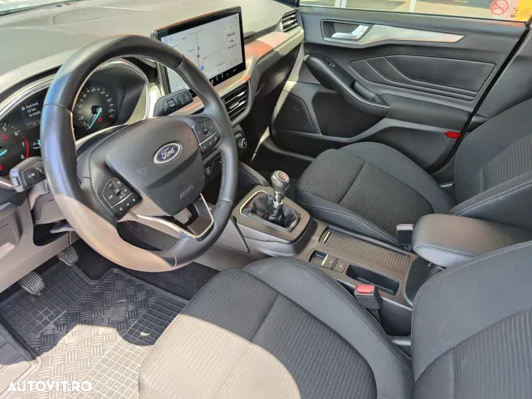 Ford Focus 1.0 EcoBoost Titanium - 8