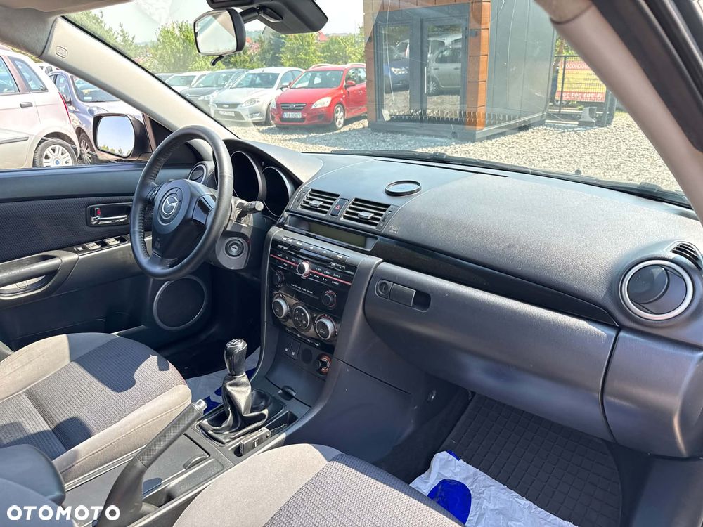 Mazda 3 1.6 Exclusive + - 13