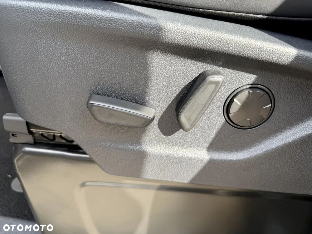 Ford Ford Tourneo Custom 2.0 170KM A8 AWD Titanium 320 L1 - 14