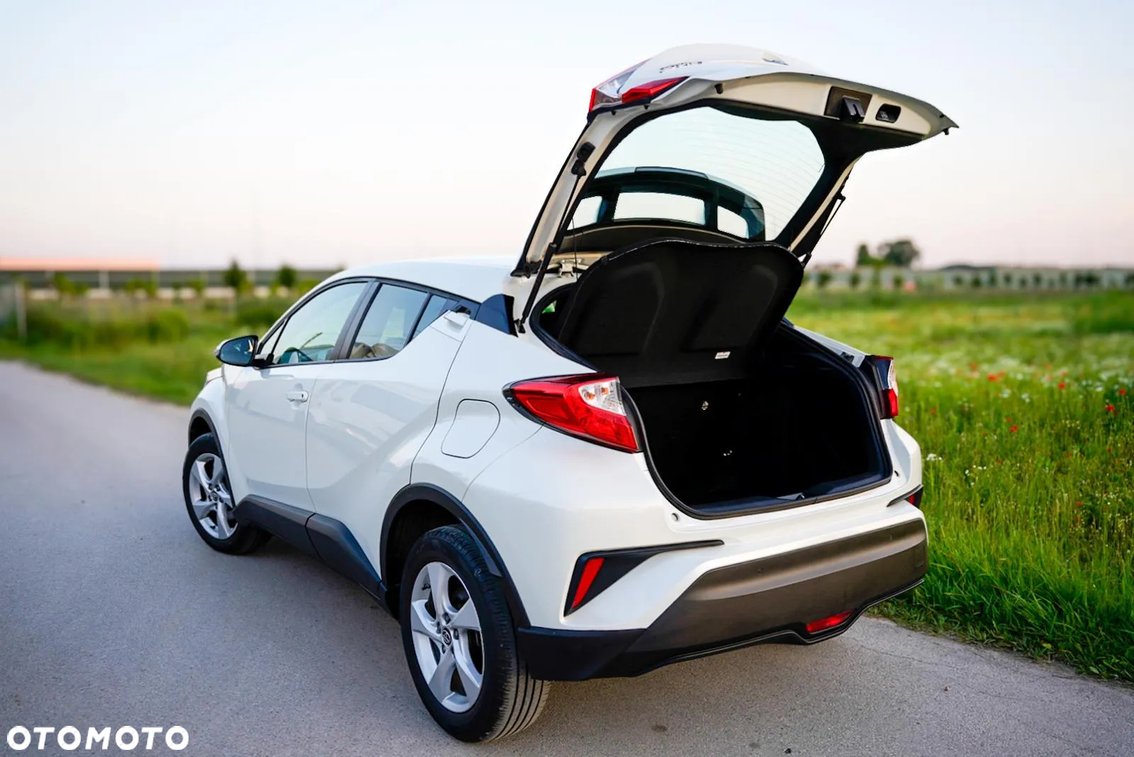 Toyota C-HR 1.2 T Premium - 9