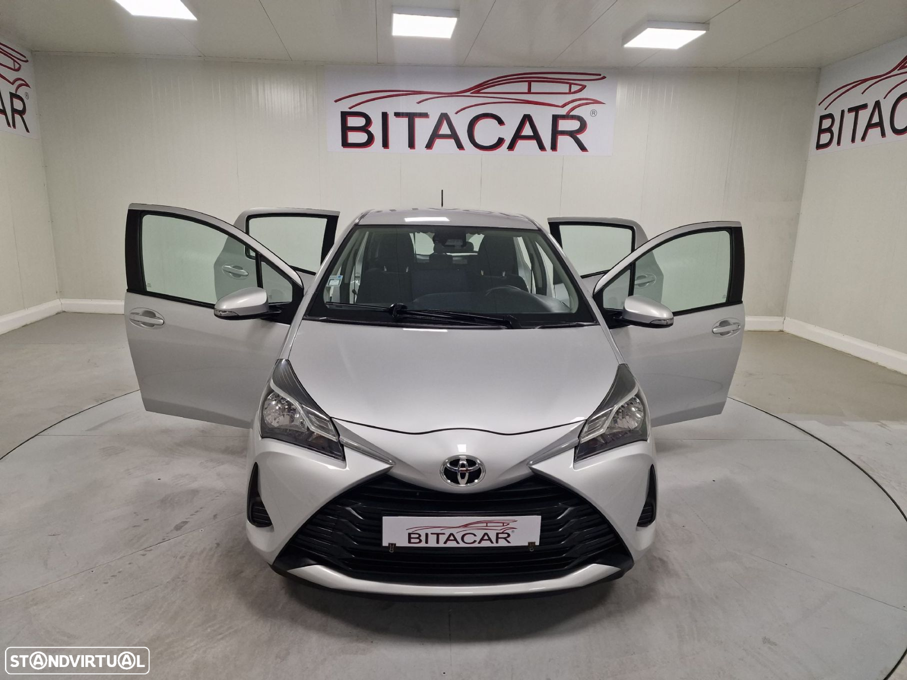 Toyota Yaris - 18