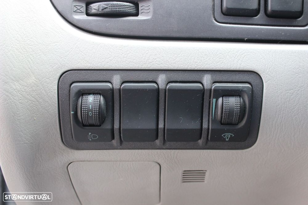 Hyundai Trajet 2.0 CRDi GL - 15